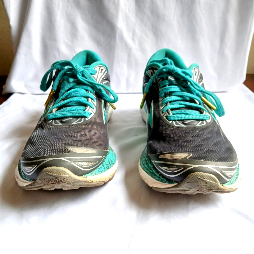 Brooks × Berkshire Hathaway Tanscend 3 Women's Running Shoes